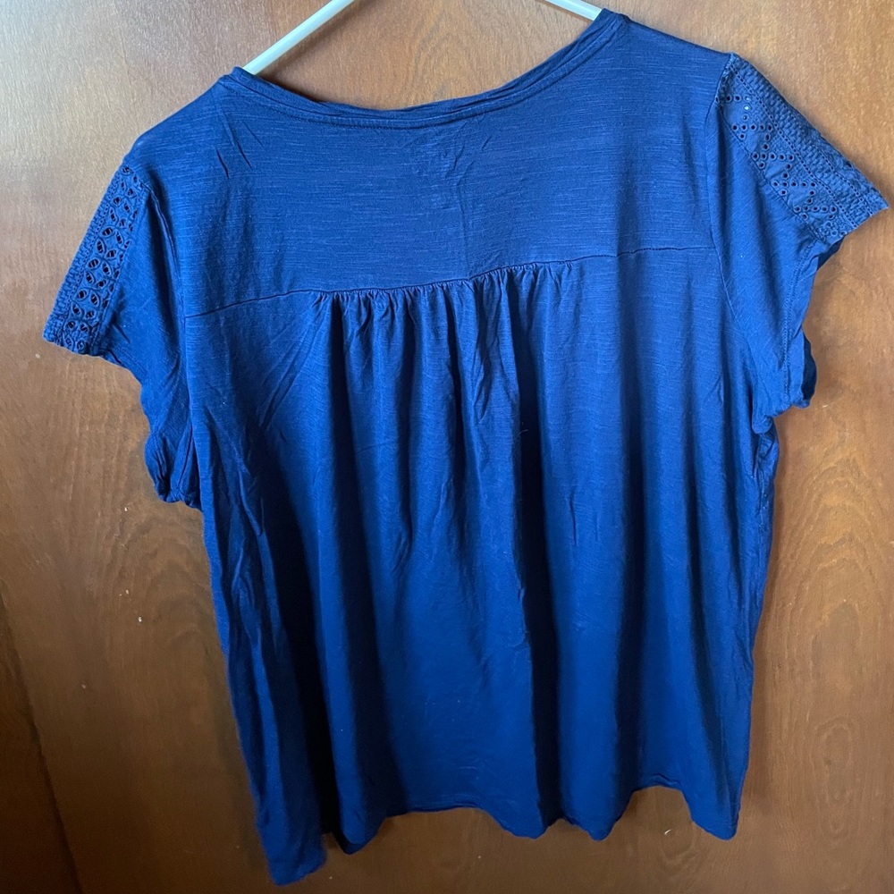 Simple Blue Blouse - Picture 2 of 3